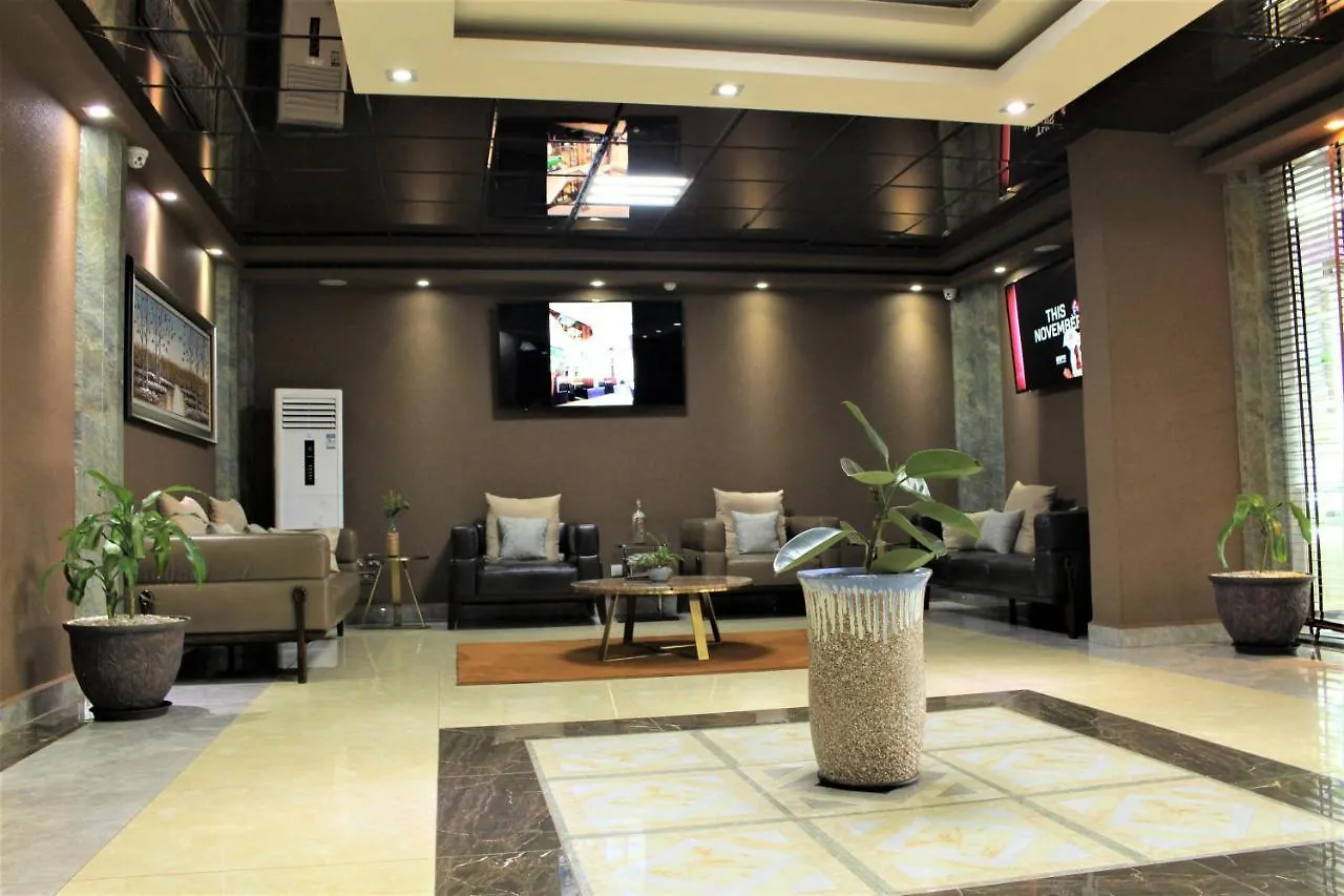 Hera Hotel Kampala 3*,